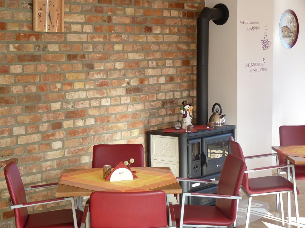 Cafe Und Pension Blohm Greifswald Ngoại thất bức ảnh