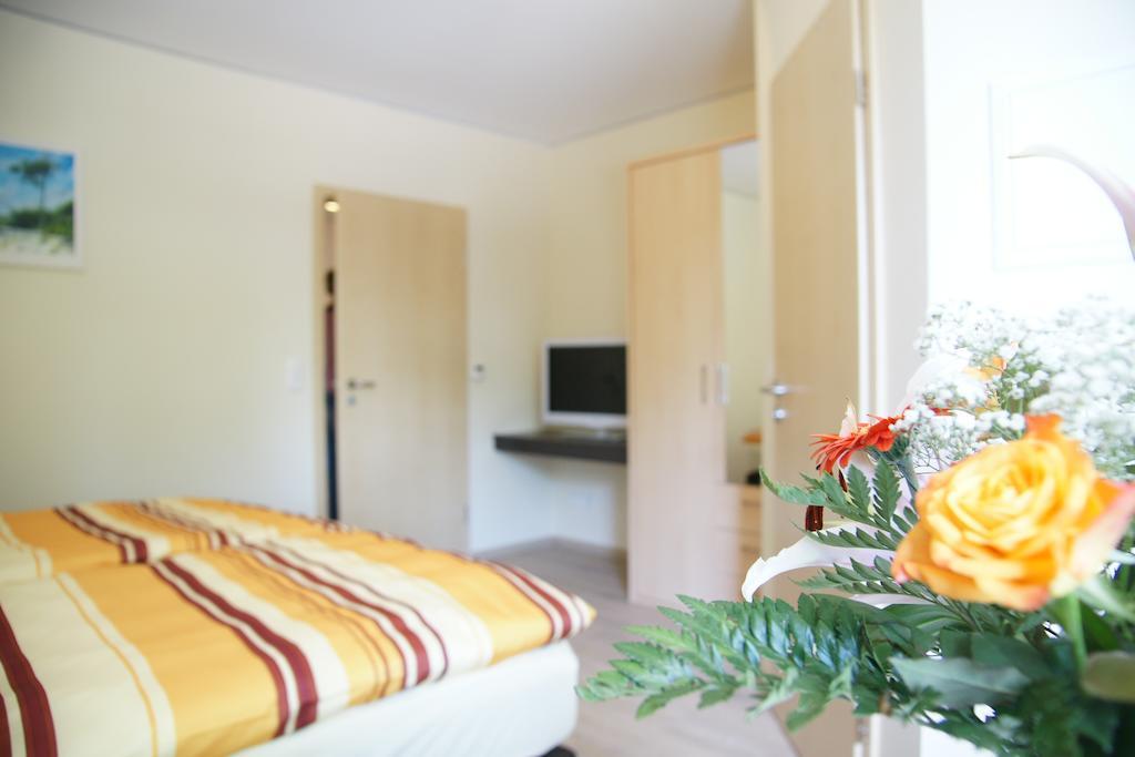 Cafe Und Pension Blohm Greifswald Phòng bức ảnh