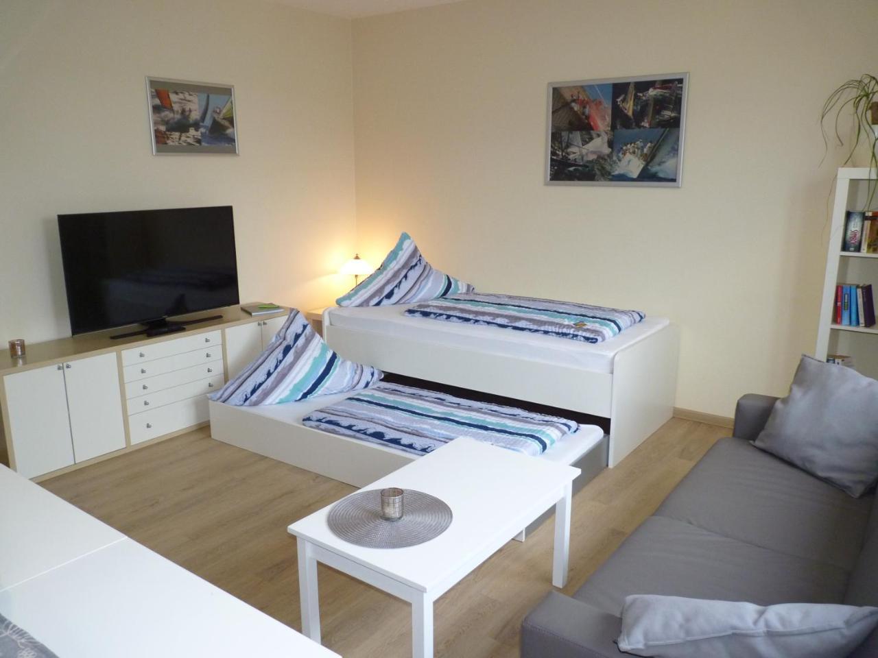 Cafe Und Pension Blohm Greifswald Ngoại thất bức ảnh