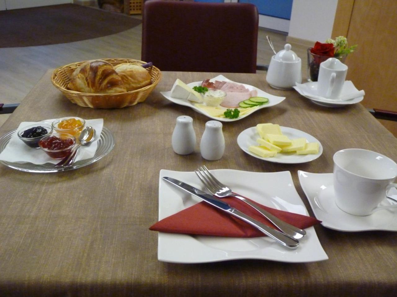 Cafe Und Pension Blohm Greifswald Ngoại thất bức ảnh