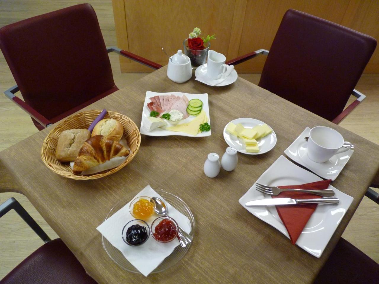 Cafe Und Pension Blohm Greifswald Ngoại thất bức ảnh