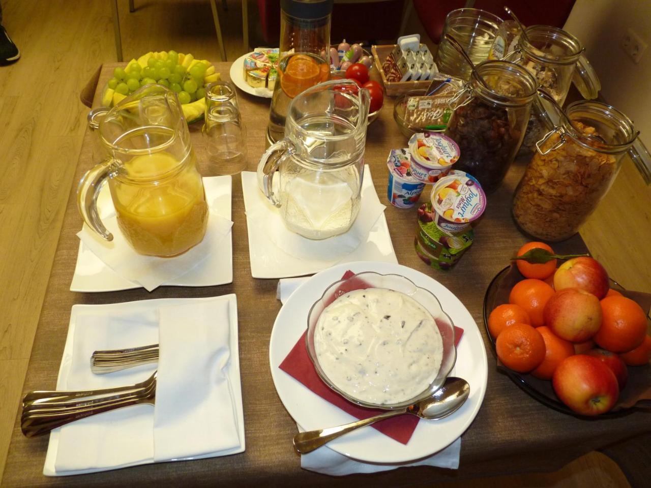 Cafe Und Pension Blohm Greifswald Ngoại thất bức ảnh