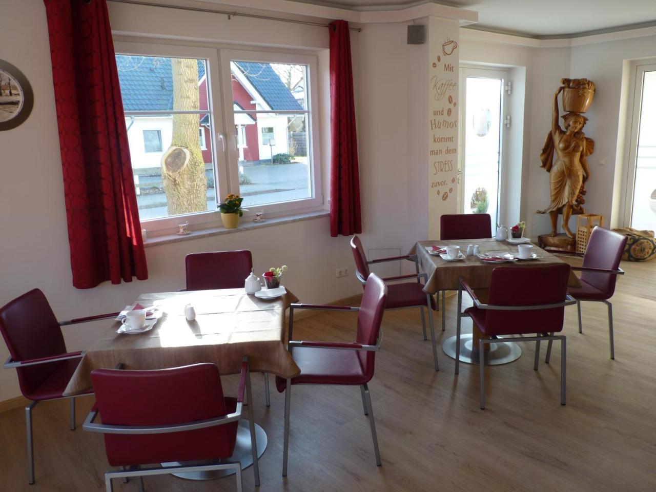 Cafe Und Pension Blohm Greifswald Ngoại thất bức ảnh